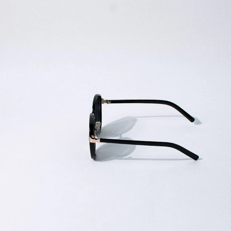 Suave Black Frame Mirror Sunglass Eyewear XO Eyewear   
